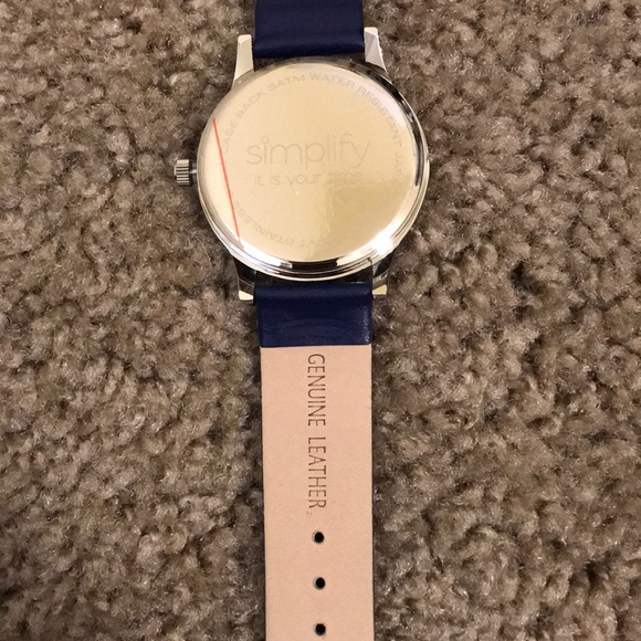 Simplify Wrist Watch - Picture 4 of 4
